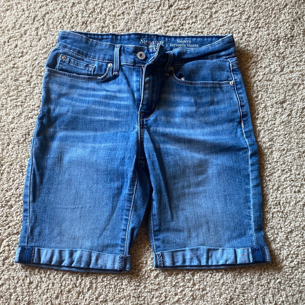 Levi shorts